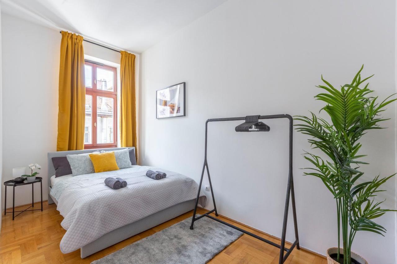 Downtown Cozy Home In The Gozsdu Garden 부다페스트 외부 사진